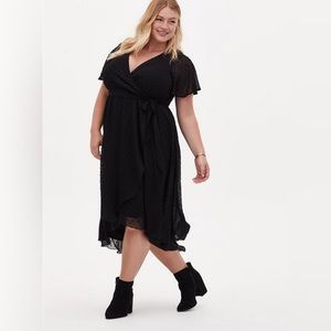 EUC Torrid Swiss dot wrap dress size 2